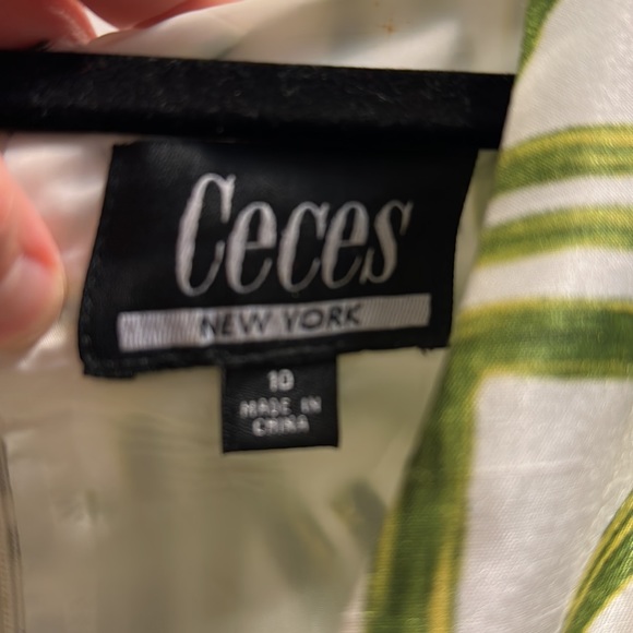Cece's New York. Sleeveless Sundress. Size 10. White with green geometric design - Picture 2 of 6